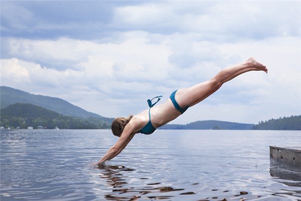 梦见跳河自杀是什么意思 梦见跳河自杀是什么意思