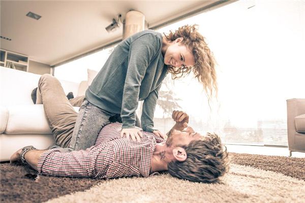 梦见自己劈腿是什么意思 梦见自己劈腿是什么意思