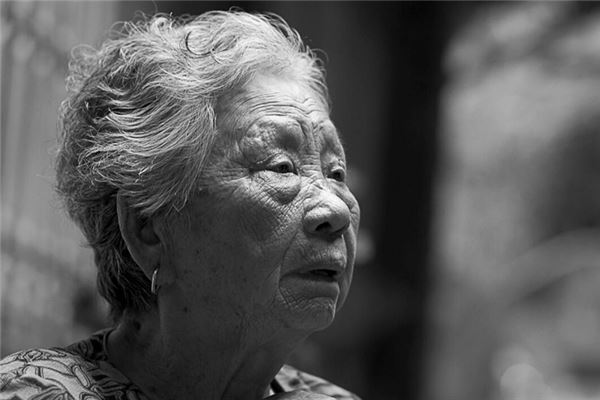 梦见奶奶过世是什么意思 梦见奶奶过世是什么意思