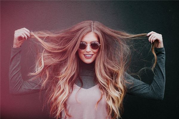 梦见自己头发是什么意思 梦见自己头发是什么意思