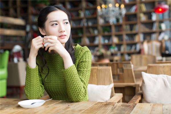  一九七七年属蛇人今年的运气《一九七七年属蛇人今年的运气1》 生肖运势