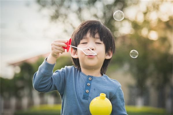  煜字名字男孩《煜字取名男孩名字》 姓名配对