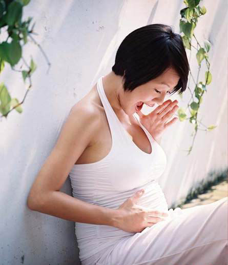 女孩梦见怀孕
