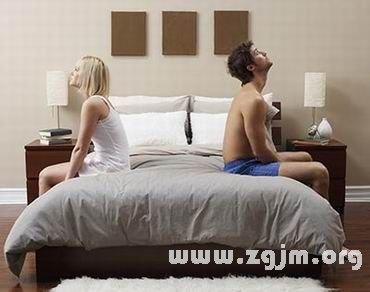 夫妻最健康的双人睡姿