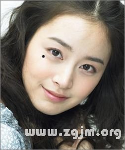 痣的位置与命运图:10、女人脸上的桃花痣大全