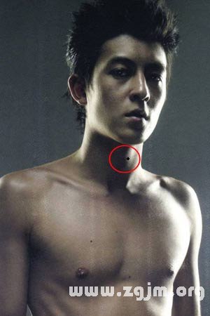 痣的位置与命运图:19、长在男人身体上的桃花痣