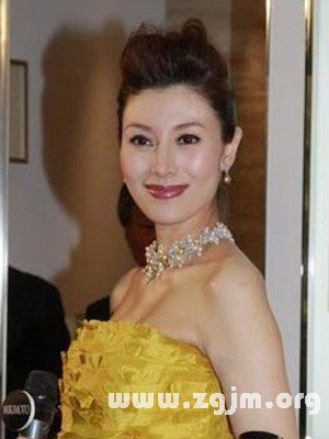 嫁入豪门的女明星面相