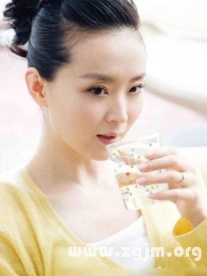 嫁入豪门的女明星面相