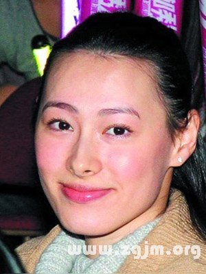 嫁入豪门的女明星面相