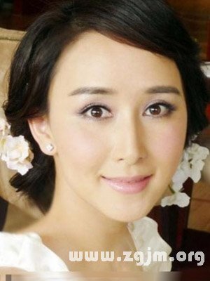 嫁入豪门的女明星面相