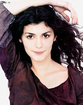 唇型宽大但比较匀称